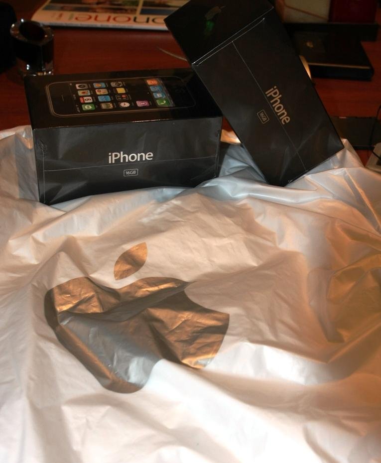 iphone12.JPG