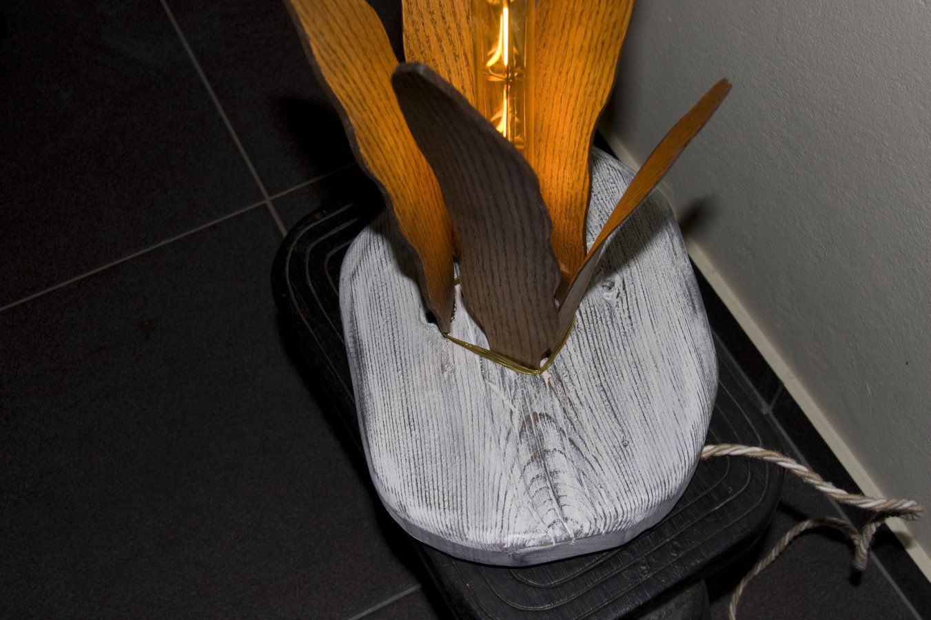 athanatos lamp_10.jpg