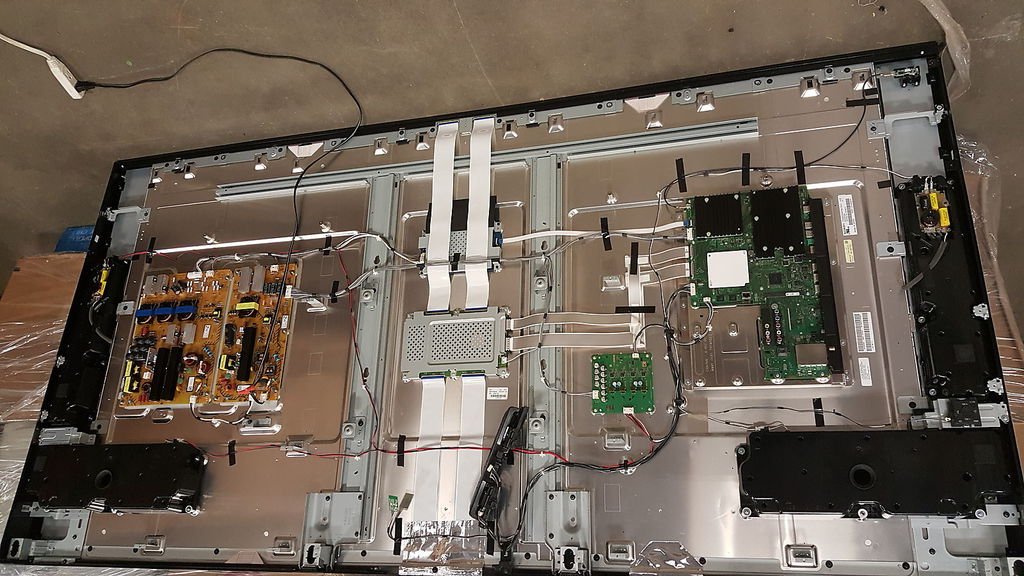 Teardown Sony XBR-79X900B.jpg