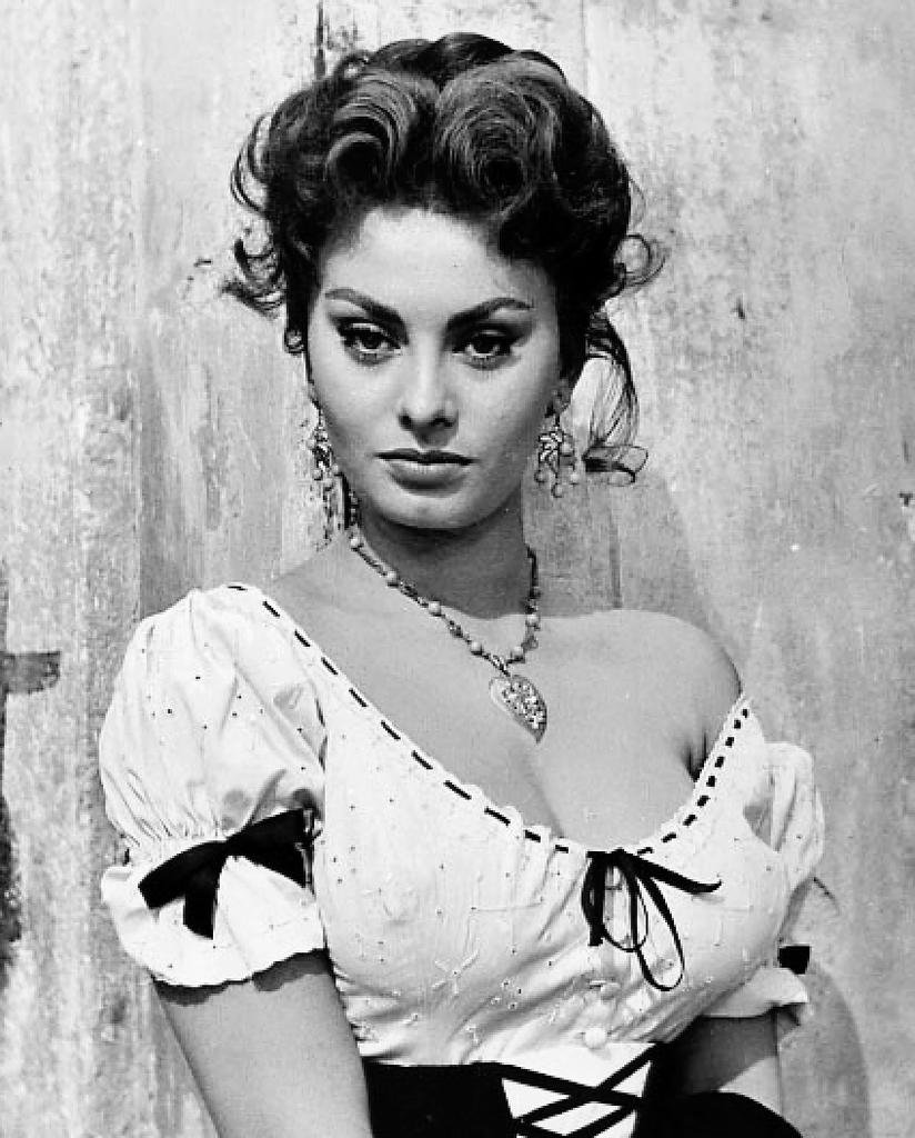 Sophia_Loren_-_1955.jpg
