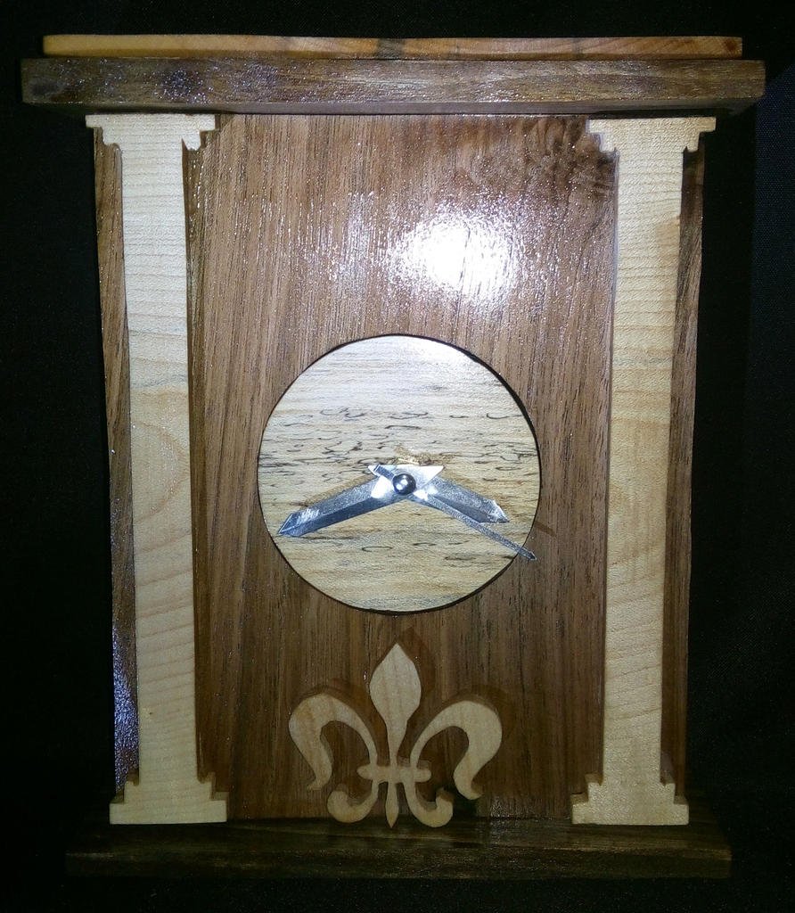 wood anchiend clock.jpg