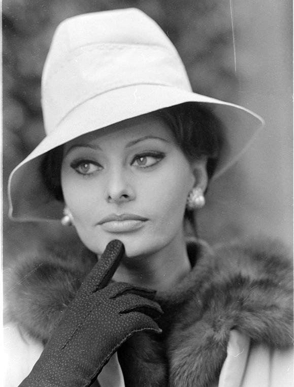 12 Sophia.jpg 12 Sophia.jpg