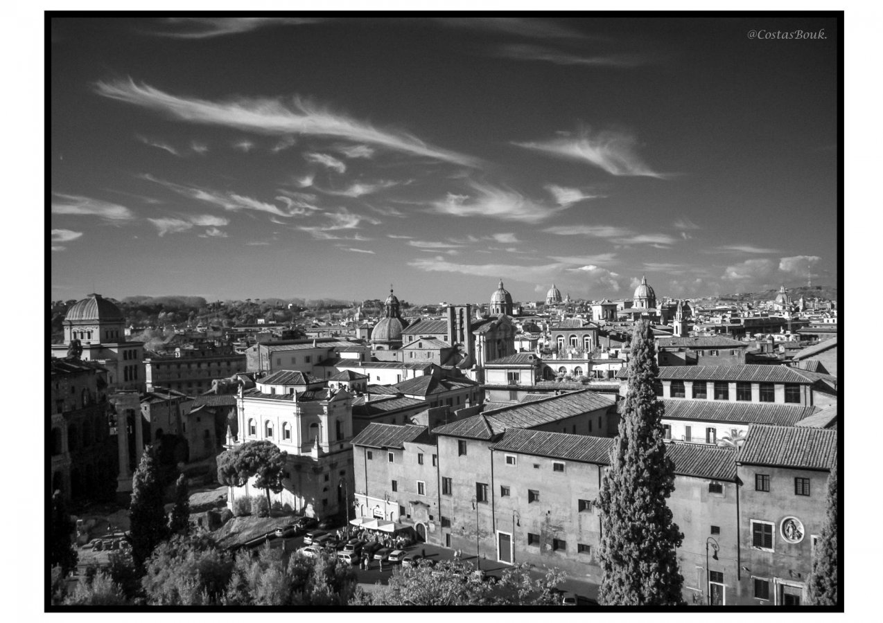 PC304715AutoLevB&W with border.jpg