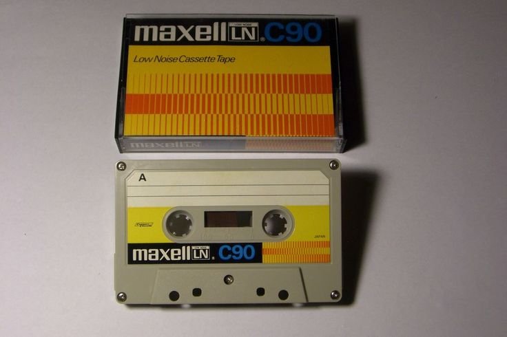 maxell.jpg