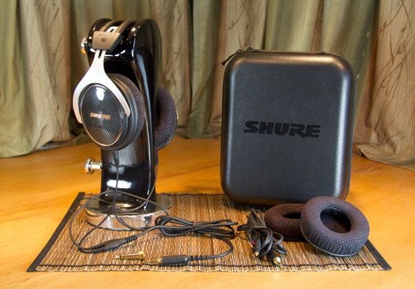 Shure_SRH1540_Photo_Main.jpg