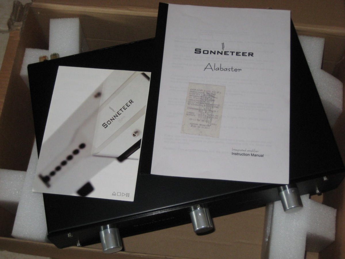 Γβ¬Γβ°ΓΒ»ΓΒ·ΓΖΓΒ·  Sonneteer 012.jpg