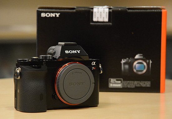 Sony-a7-box.jpg Sony-a7-box.jpg