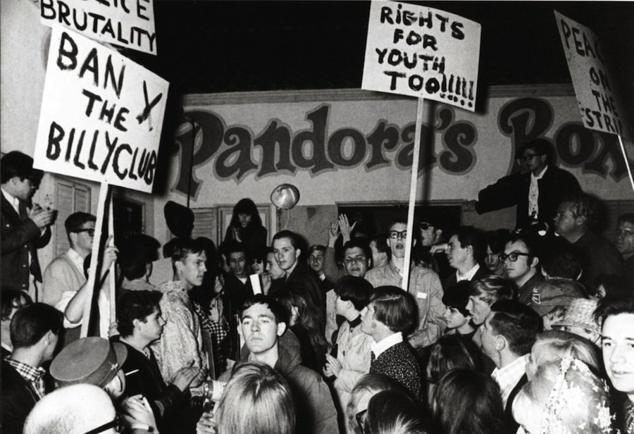 DemonstratorsOutsidePandorasBox1966.jpg