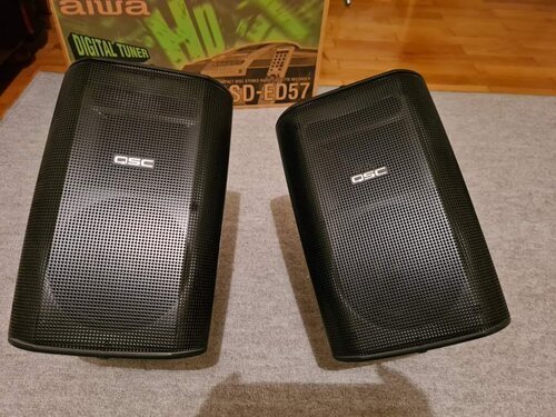 QSC AD-S52 1 (Small).jpg QSC AD-S52 1 (Small).jpg