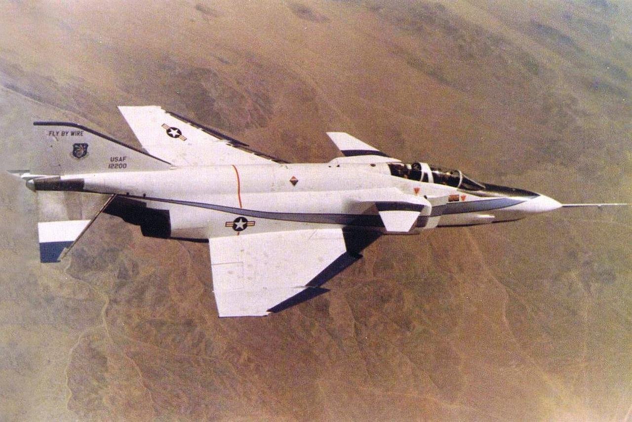 YF-4E Phantom II.jpg