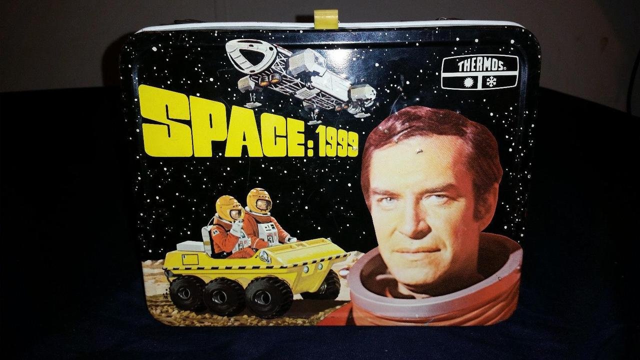 1975-atv-space-1999-metal-lunchbox_1_f269da995dfc5d9451d39f838a66d2c6.jpg