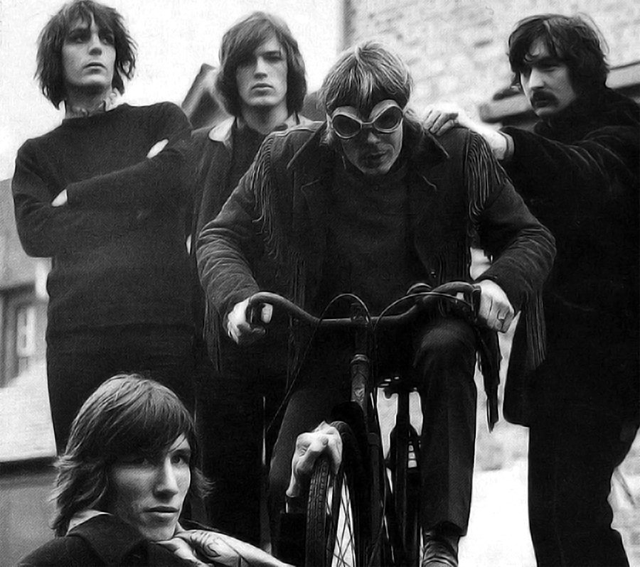 FiveManPinkFloyd.jpg FiveManPinkFloyd.jpg