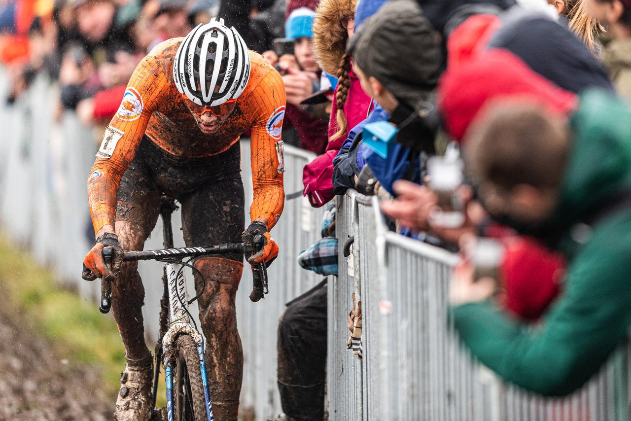 20200202_UCI_WCH_Cyclocross2020_Day2_150108_D05153852.jpg 20200202_UCI_WCH_Cyclocross2020_Day2_150108_D05153852.jpg