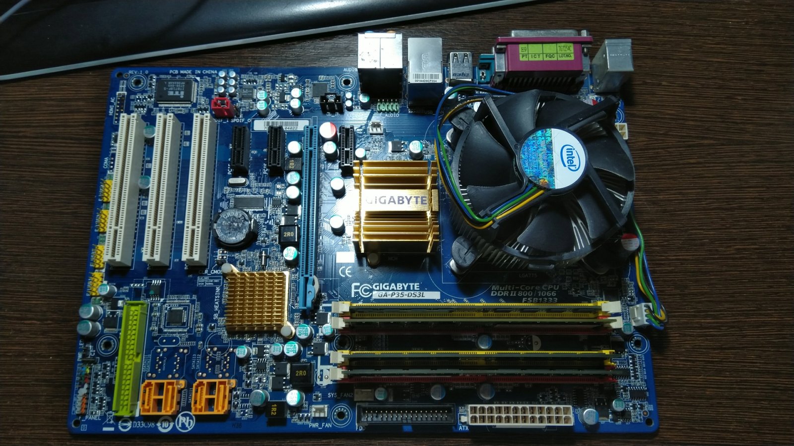 Παλιά μητρική.jpg