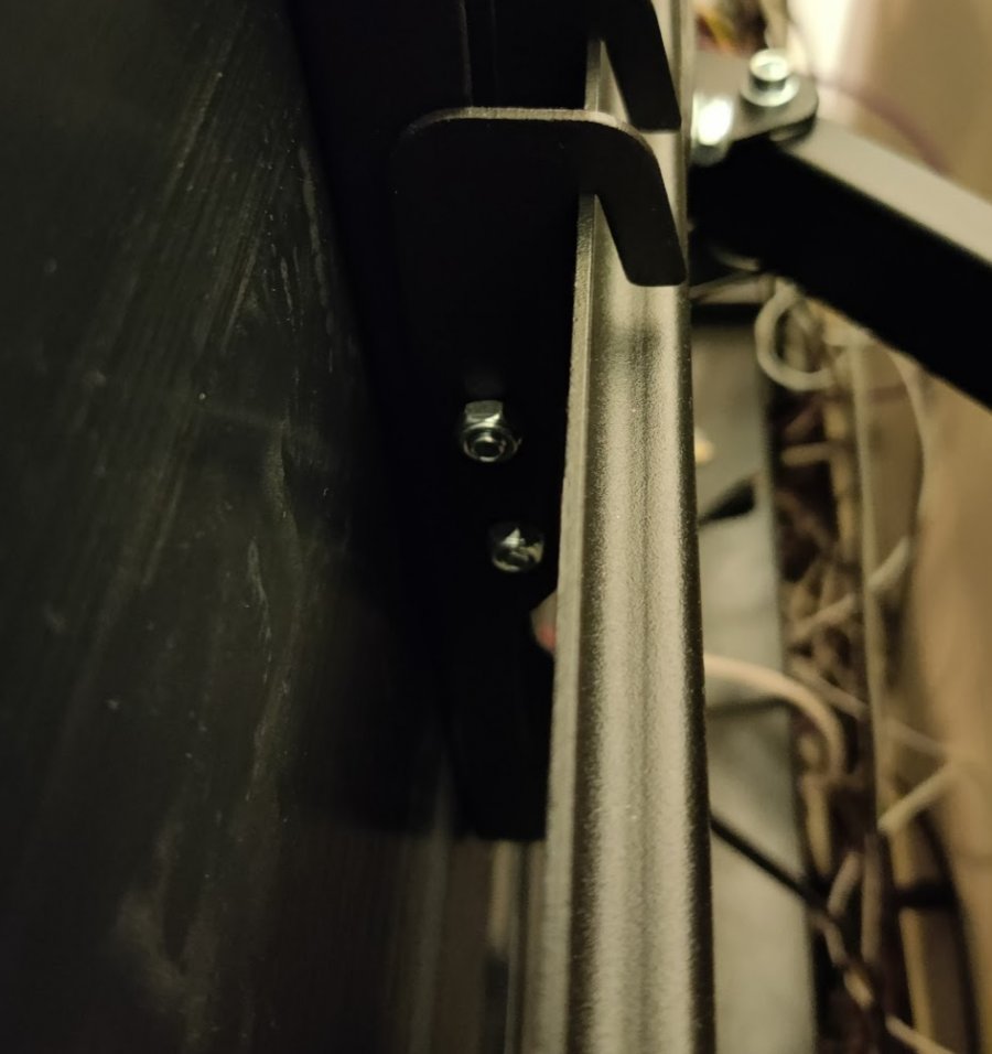 brateck screws.jpg