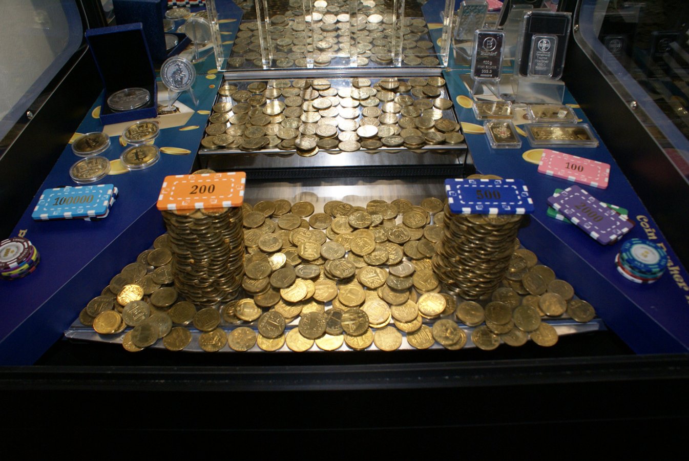 Coin pusher game_2.jpg