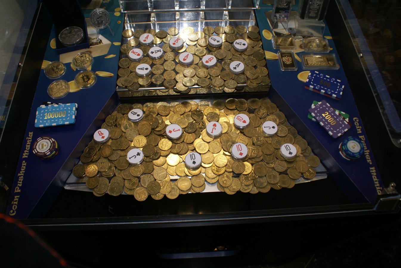 Coin pusher game_3.jpg