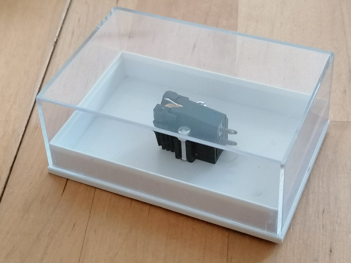 display box.jpg
