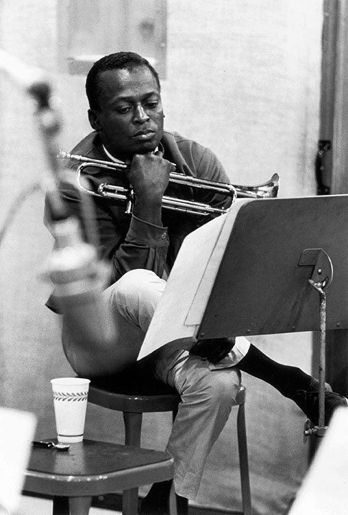 MilesDavis1959ByDonHunstein.jpg