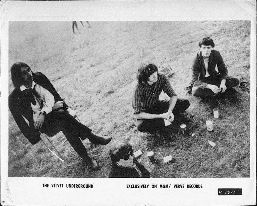 TheVelvetUndergroundAtPhilipJohnsonsGlassHouse.jpg TheVelvetUndergroundAtPhilipJohnsonsGlassHouse.jpg