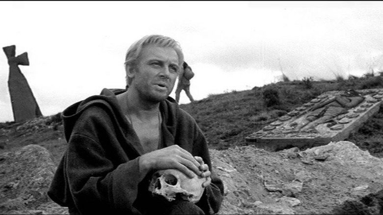 Hamlet-1964-film-images-be52f524-867a-463c-8759-02072f679eb.jpg