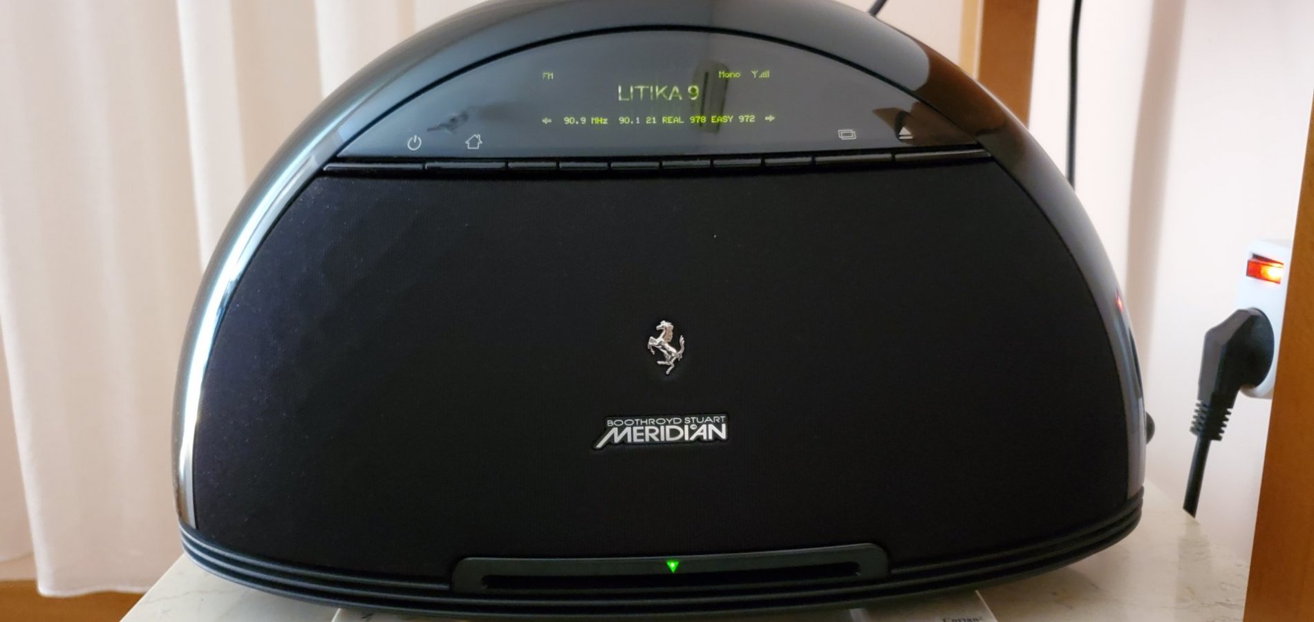 Meridian F80.jpg