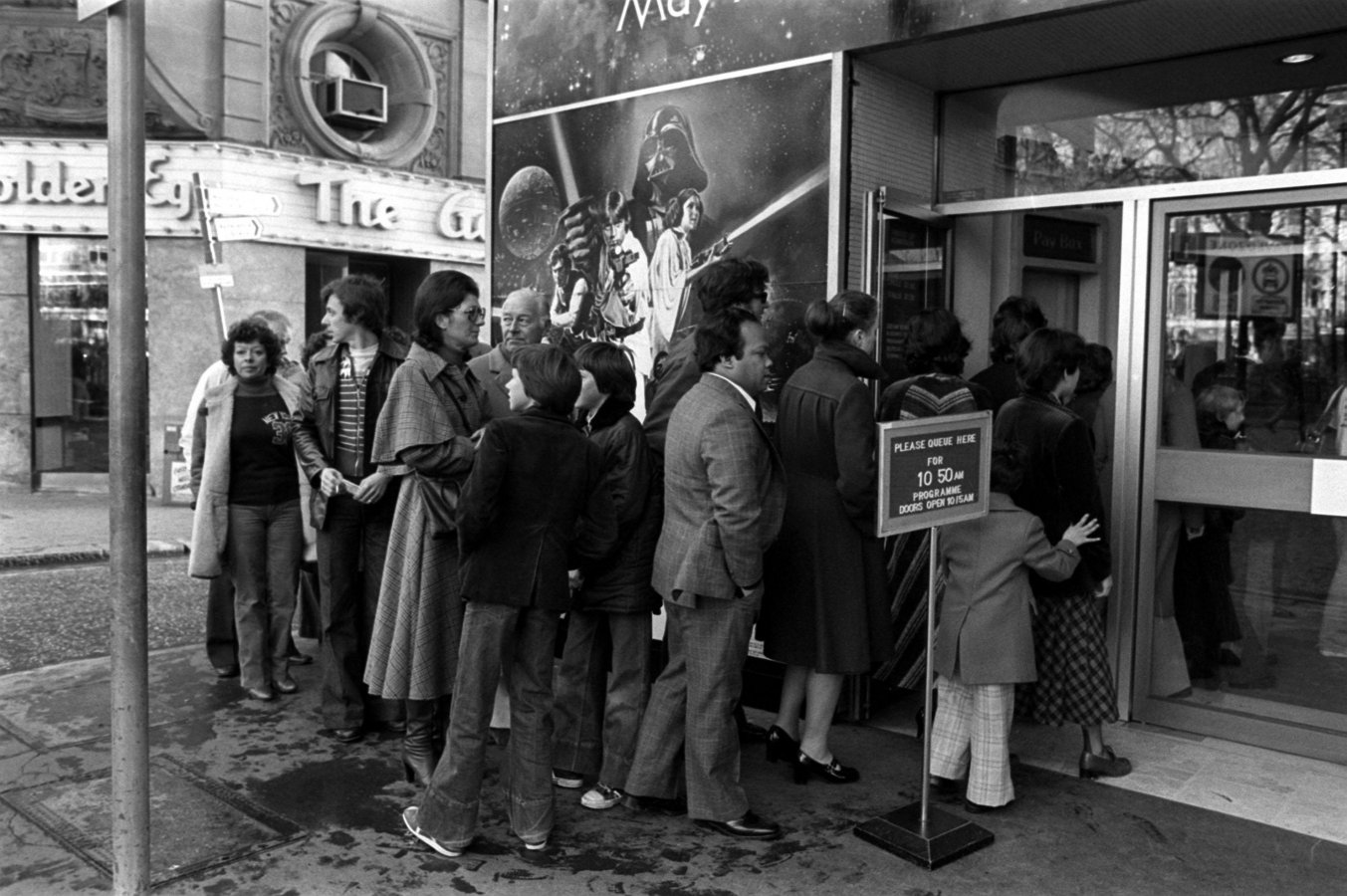 Leicester Square theater 02.jpg