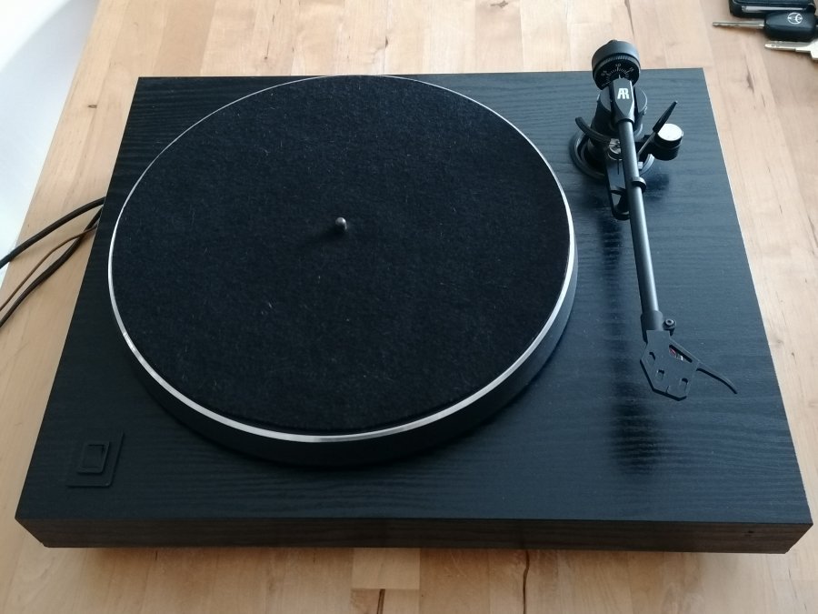AR EB-101.jpg