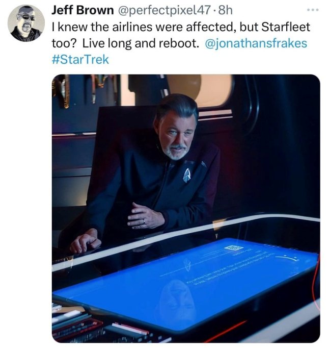 Starfleet in peril.jpg