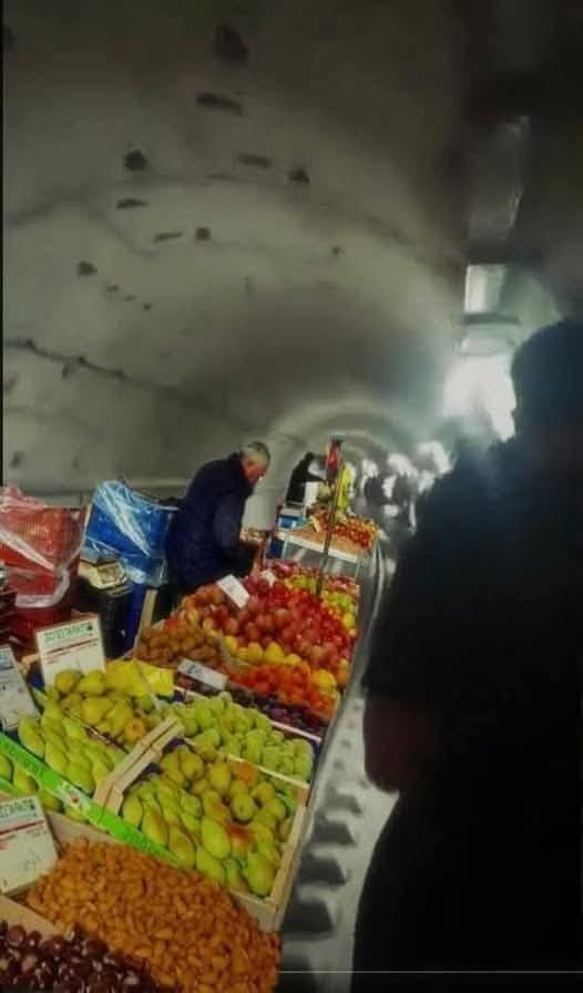 Λαϊκή στα καλύτερά της.jpg