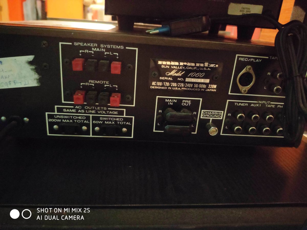 Marantz 1060.jpg