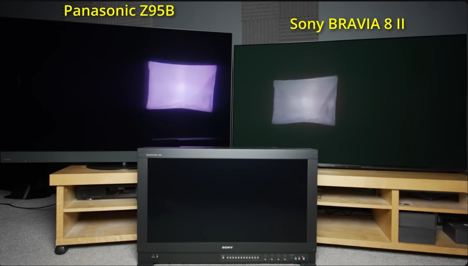 Screen surface reflections Sony Bravia 8 II vs Z95B hdtvtestcouk.jpg Screen surface reflections Sony Bravia 8 II vs Z95B hdtvtestcouk.jpg