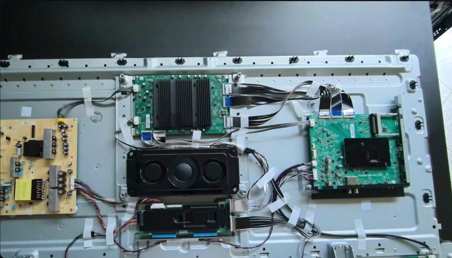 Philips 65OLED950 teardown hxosplus.gr.jpg