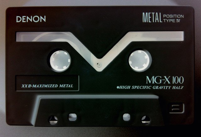 Denon MG-X 100.jpg