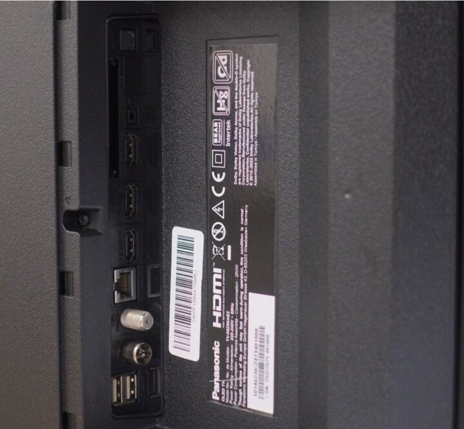 ports TV-55Z80A_digitalfernsehen.de.jpg