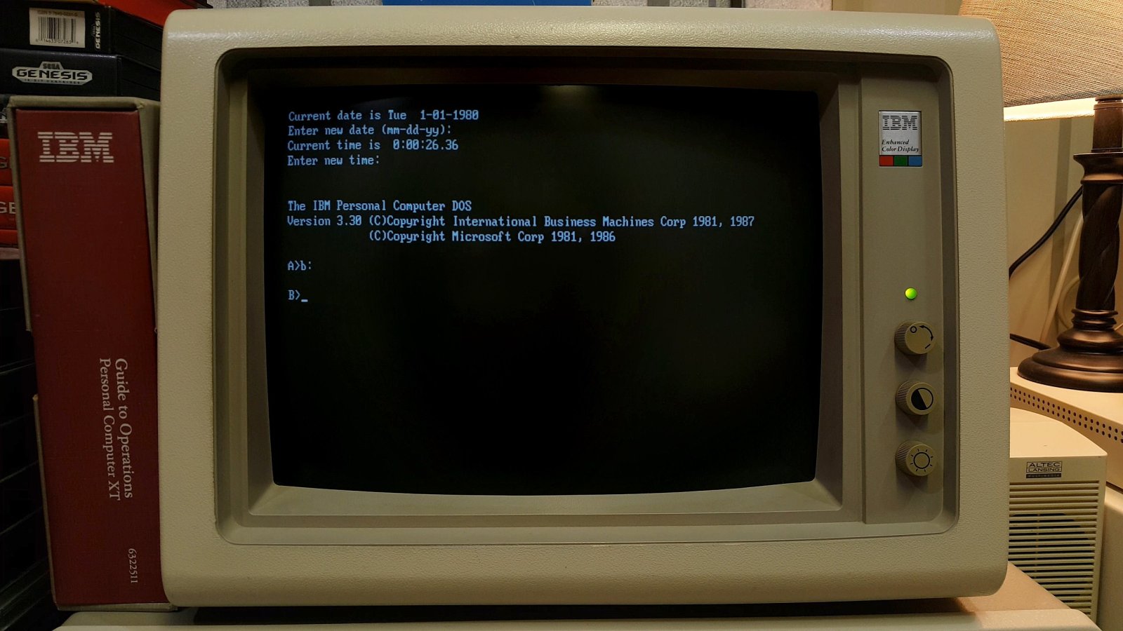 IBM_5154_-_PC_DOS_Prompt.jpg