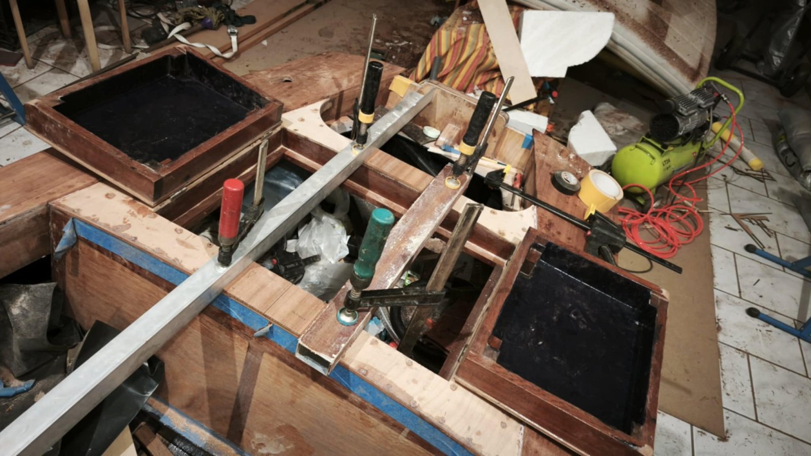 κατασκευή deck απο μαόνι χαμηλή ανάλυση (46).jpg