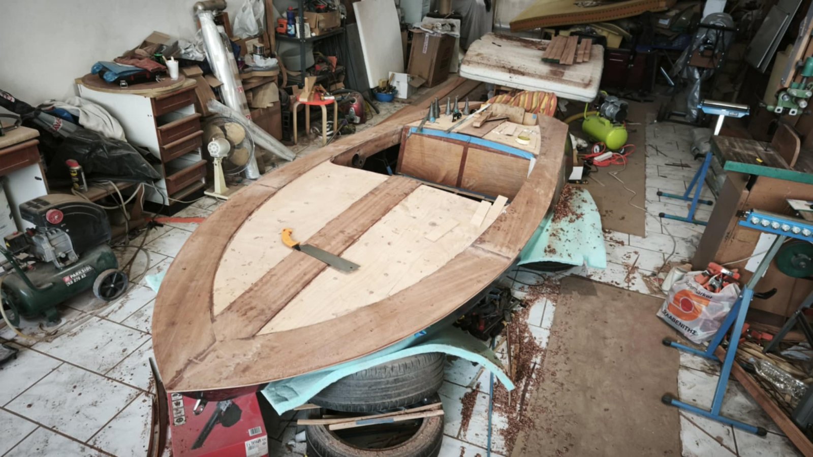 κατασκευή deck απο μαόνι χαμηλή ανάλυση (27).jpg