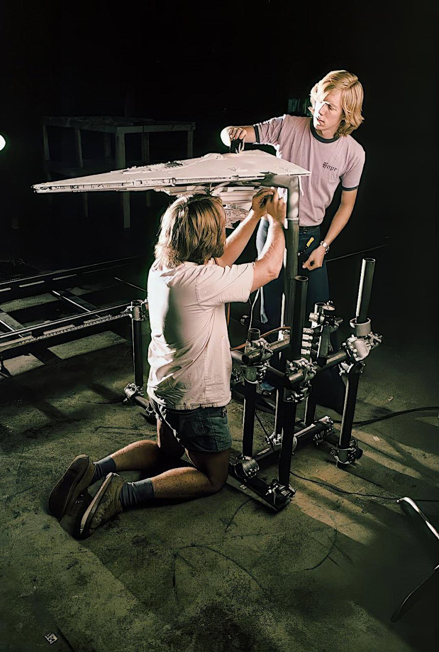 Doug Smith & Grant McCune setting up the shot 01.jpg