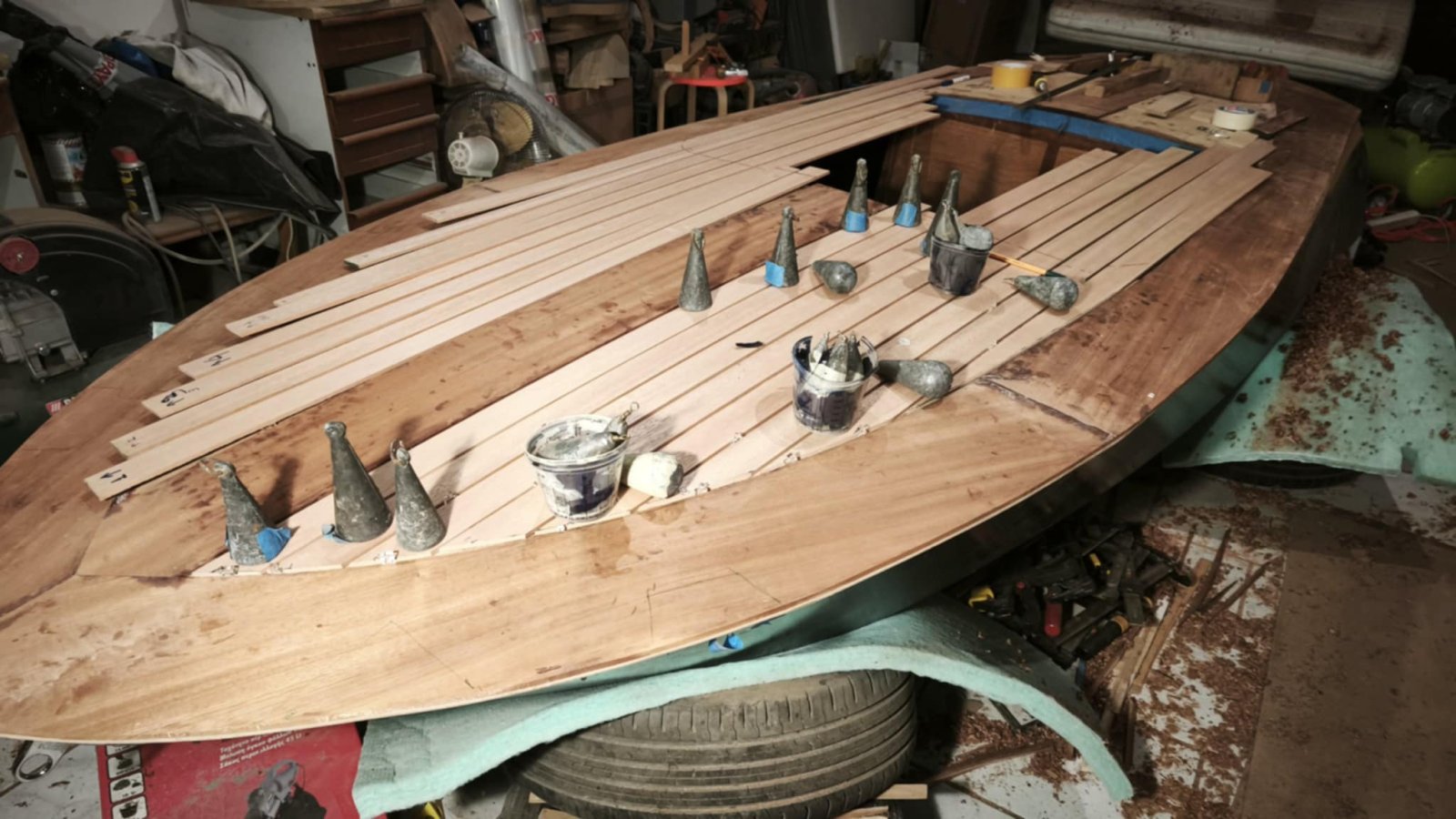 κατασκευή deck απο μαόνι χαμηλή ανάλυση (9).jpg