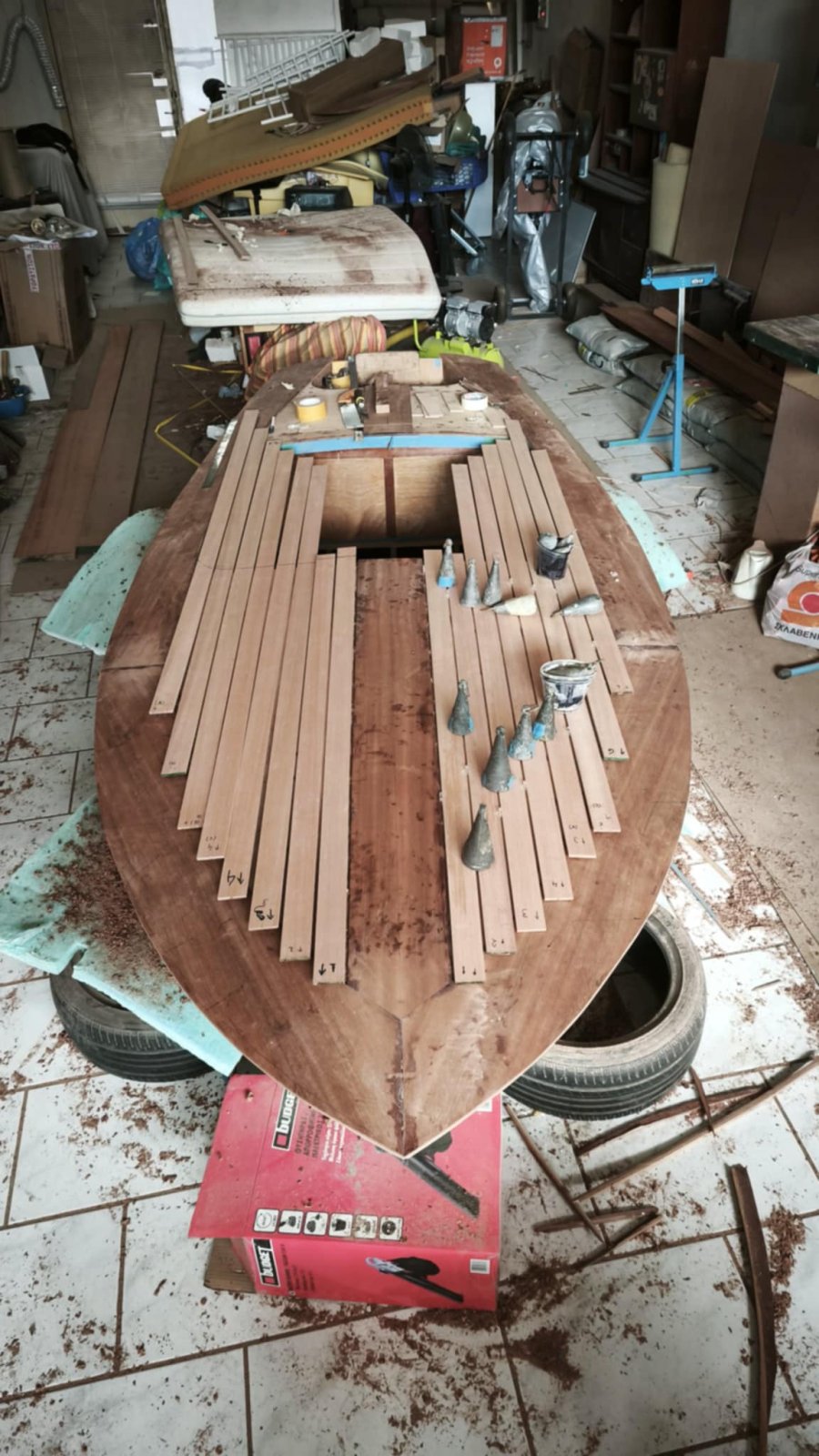 κατασκευή deck απο μαόνι χαμηλή ανάλυση (10).jpg