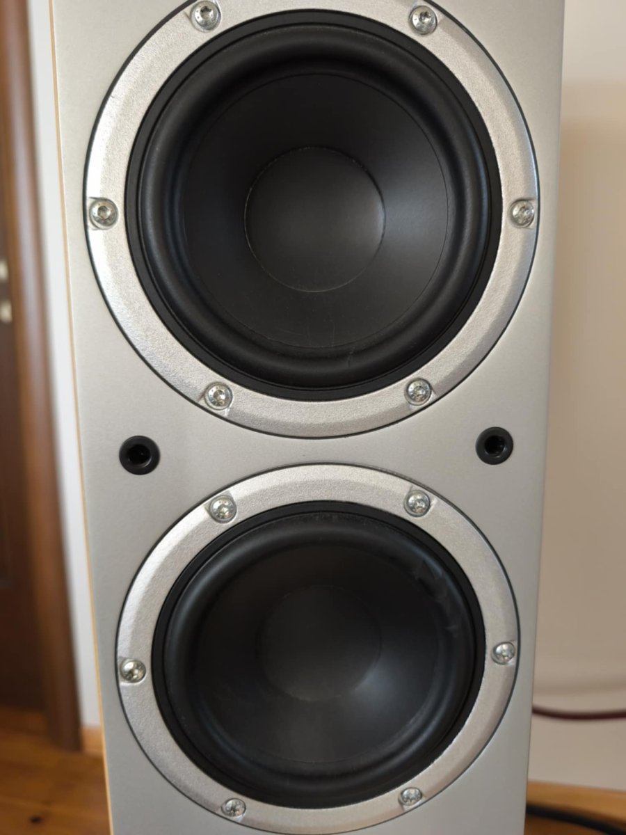 Messenger_creation_E81A3DED-2DE2-466F-8C5D-3FA9AD531E02.jpeg Messenger_creation_E81A3DED-2DE2-466F-8C5D-3FA9AD531E02.jpeg