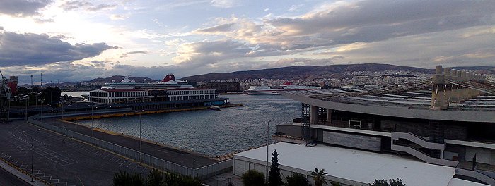 Piraeus_wide1.jpg