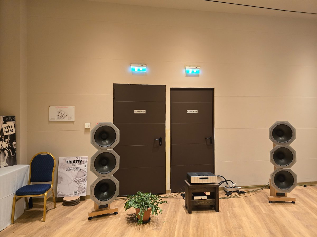 20251116_101635.jpg 20251116_101635.jpg