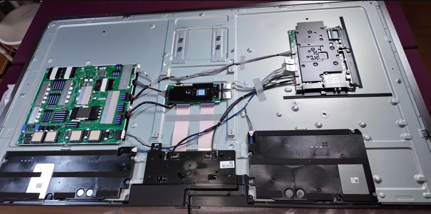LG 77G5 teardown_WB Display Tech.jpg