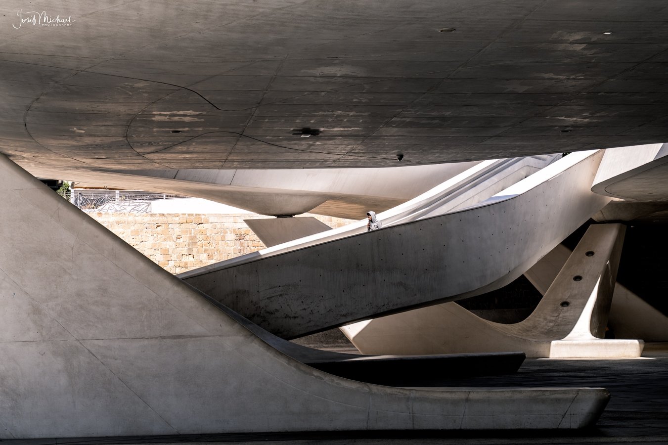 ARV03012-Edit web.jpg