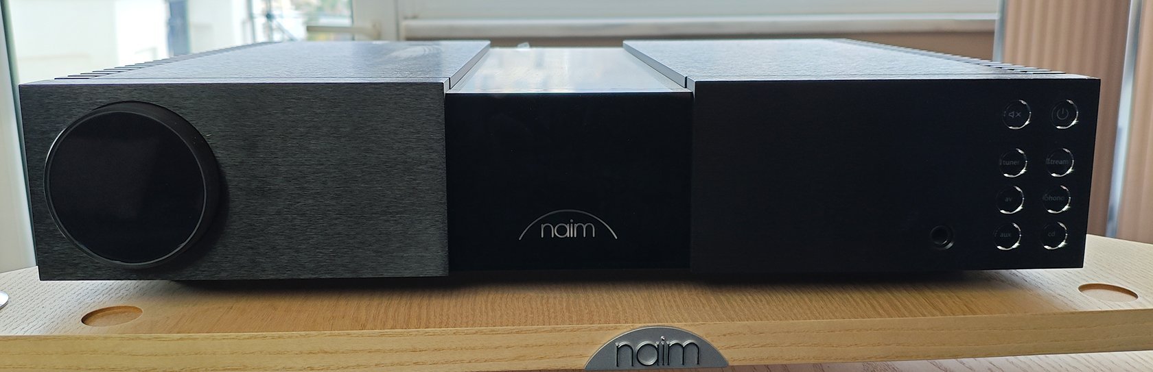 Naim_NAC_332_Front.jpg