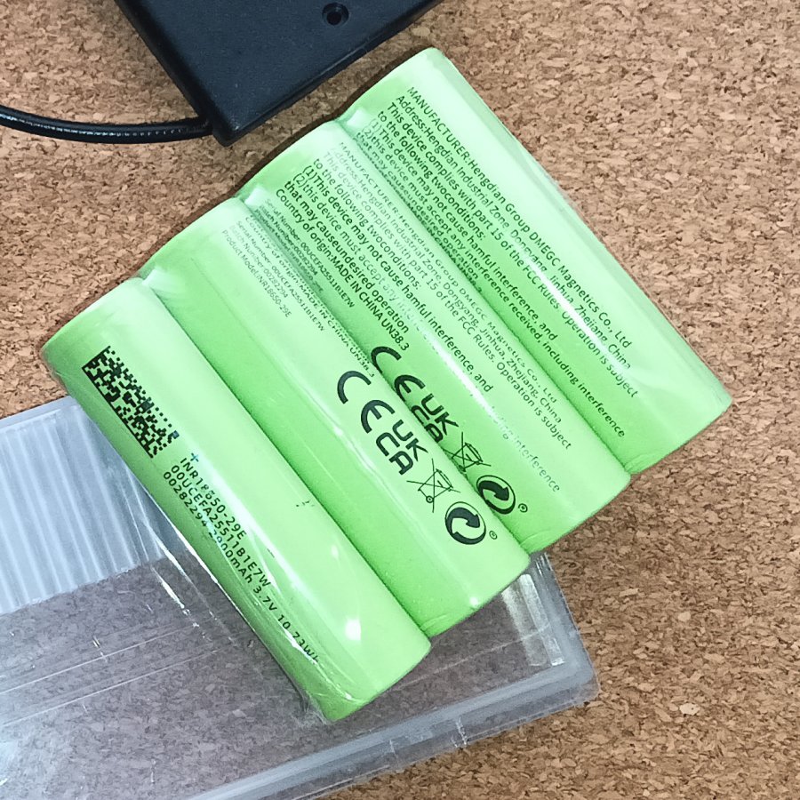 batteries-123644.jpg batteries-123644.jpg