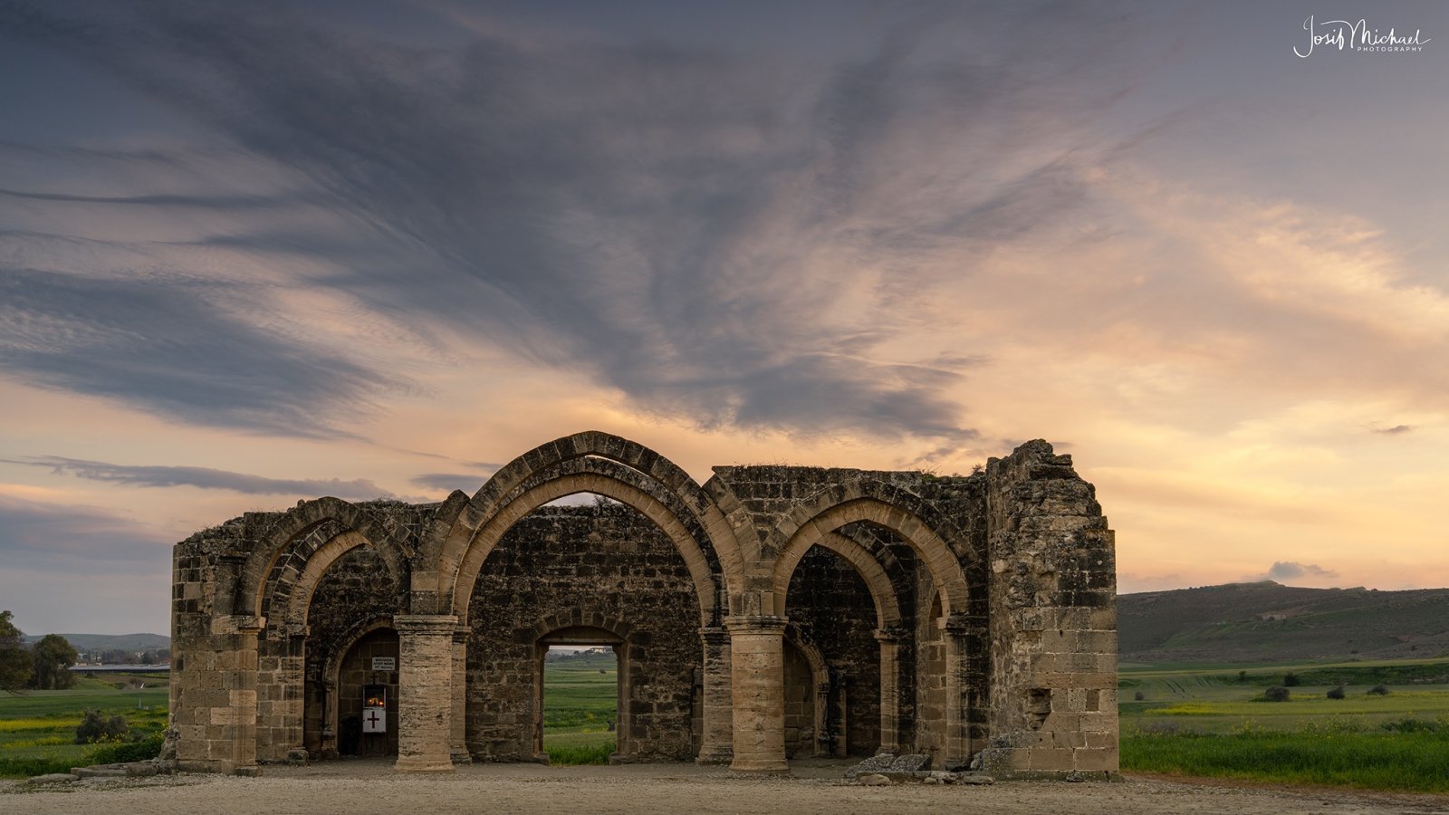 ARV01389-Edit web.jpg