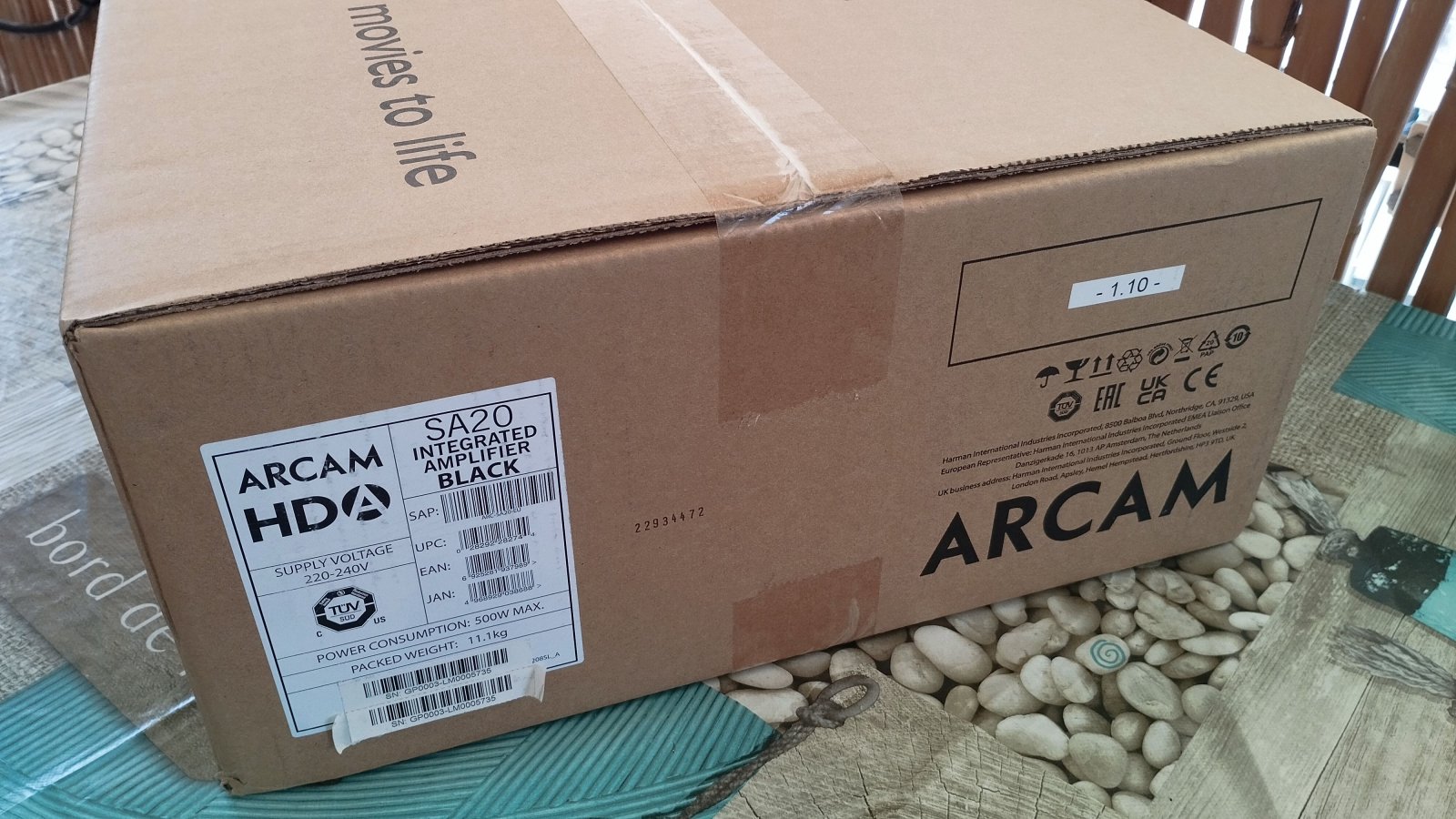 ARCAM_SA20_02.jpg